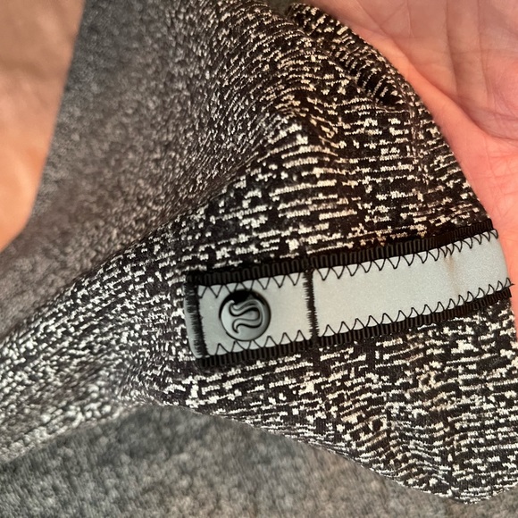 Lululemon Snapped Custom Scarf - Picture 4 of 6